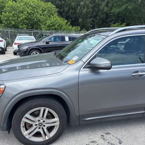 2021 Mercedes-BENZ GLB 照片 2