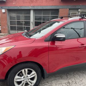 2011 Hyundai TUCSON GLS — фото 2