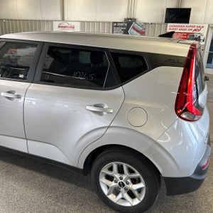 2021 KIA SOUL S 照片 6