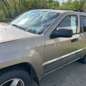 JEEP GRAND CHEROKEE LAREDO - 2