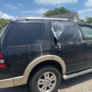 FORD EXPLORER EDDIE BAUER - 9