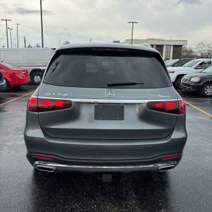 MERCEDES-BENZ GLS - 7