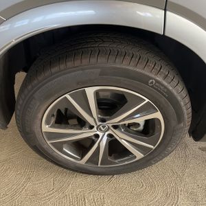 صورة مصغرة 19 لـ 2023 Lexus RX 350 PREMIUM