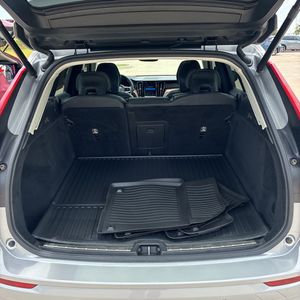 صورة مصغرة 43 لـ 2024 Volvo XC60 B5 PLUS DARK THEME