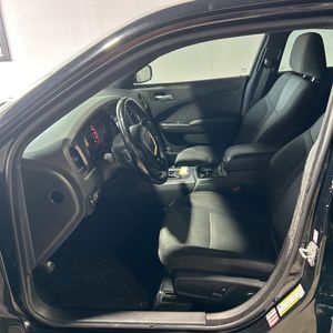 2021 Dodge CHARGER SXT — миниатюра 28