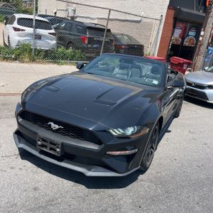 FORD MUSTANG ECOBOOST PREMIUM - 1