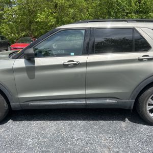 FORD EXPLORER XLT - 4