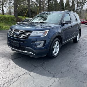 FORD EXPLORER XLT - 1