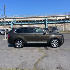 KIA TELLURIDE S - 10