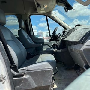 صورة 32 لـ 2018 FORD TRANSIT-350 XL