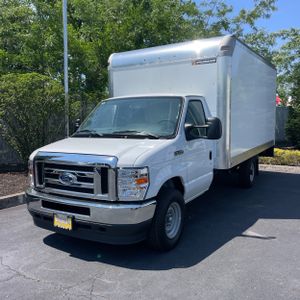 FORD E-350 CUTAWAY - 1
