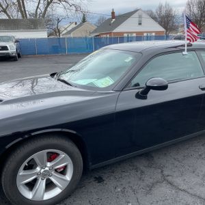 DODGE CHALLENGER SXT - 2