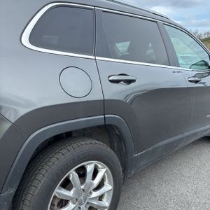 JEEP CHEROKEE LIMITED - 9