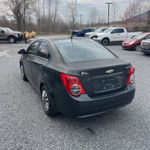 CHEVROLET SONIC LS AUTO - 5