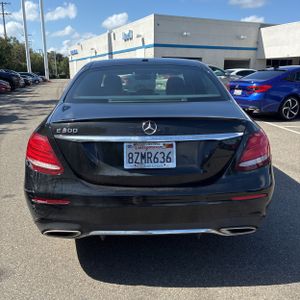 MERCEDES-BENZ E-CLASS - 7