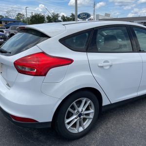 FORD FOCUS SE - 9
