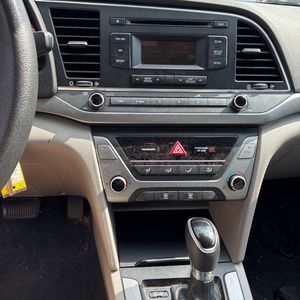 2017 Hyundai ELANTRA SE thumbnail 37