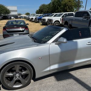 صورة 2 لـ 2017 Chevrolet CAMARO SS