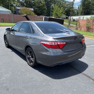 2015 Toyota CAMRY SE photo 5