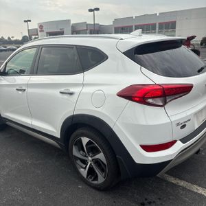 2017 Hyundai TUCSON LIMITED — фото 6