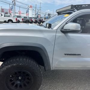 صورة 2 لـ 2018 Toyota TACOMA TRD OFF-ROAD