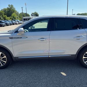 صورة 4 لـ 2020 Lincoln NAUTILUS RESERVE