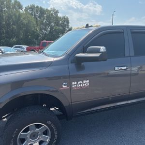 2014 RAM 2500 LARAMIE 照片 2