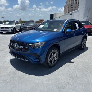 صورة 1 لـ 2023 Mercedes-BENZ GLC