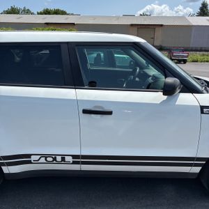 2017 KIA SOUL + — фото 10