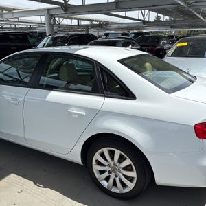 AUDI A4 2.0T PREMIUM - 5