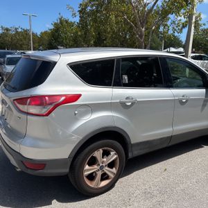 FORD ESCAPE SE - 9