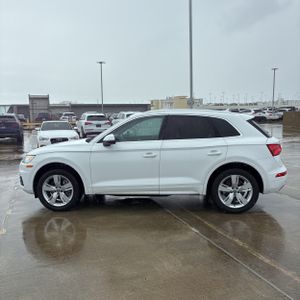 Audi Q5 45 Premium - 3