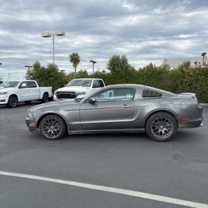 FORD MUSTANG V6 PREMIUM - 3