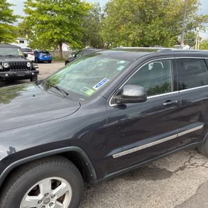 صورة 2 لـ 2013 JEEP GRAND CHEROKEE LAREDO