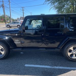2011 JEEP WRANGLER UNLIMITED SAHARA — фото 4