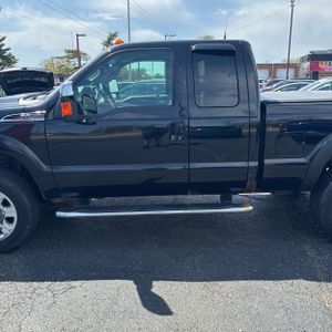 FORD F-250 SUPER DUTY LARIAT - 4