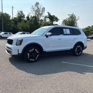 2024 KIA TELLURIDE EX photo 3