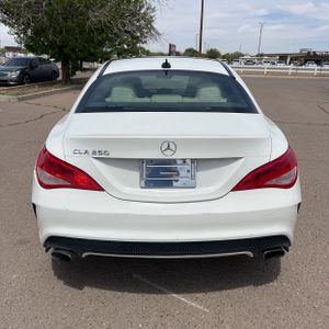 MERCEDES-BENZ CLA - 7