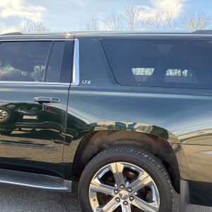 CHEVROLET SUBURBAN LTZ - 6