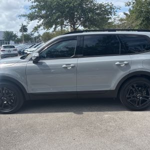 KIA TELLURIDE SX-PRESTIGE X-LINE - 4