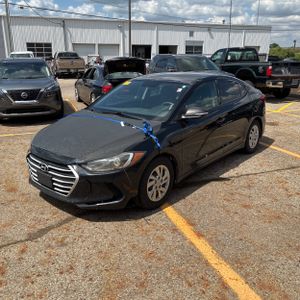 HYUNDAI ELANTRA SE - 1