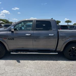 2016 RAM 1500 LARAMIE 照片 2