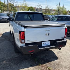 HONDA RIDGELINE BLACK EDITION - 4