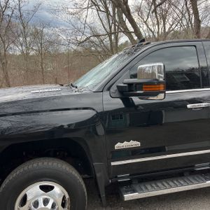 CHEVROLET SILVERADO 3500HD HIGH COUNTRY - 2