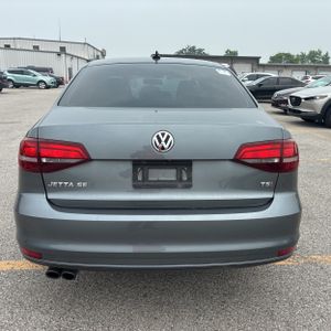2017 Volkswagen JETTA 1.4T SE — фото 7