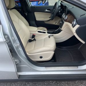 2015 Mercedes-BENZ GLA 缩略图 30