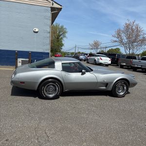 CHEVROLET CORVETTE L 82 - 10