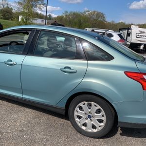 FORD FOCUS SE - 6
