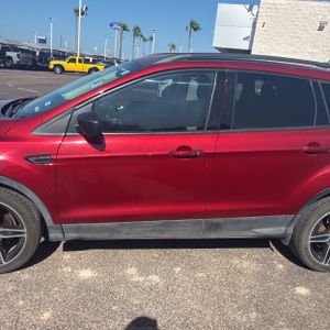 صورة 4 لـ 2019 FORD ESCAPE SEL