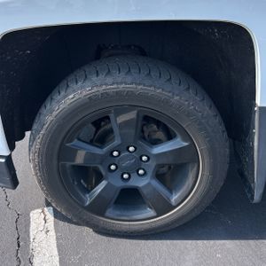 2017 Chevrolet SILVERADO 1500 CUSTOM — миниатюра 17
